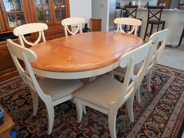 White table with 6 Chairs