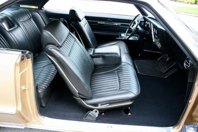 Toronado Interior Passanger Side