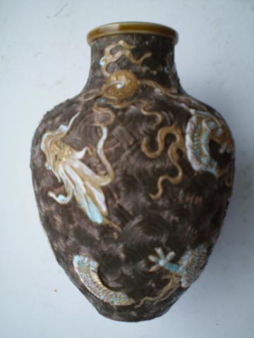 antique lambeth daulton vase 016