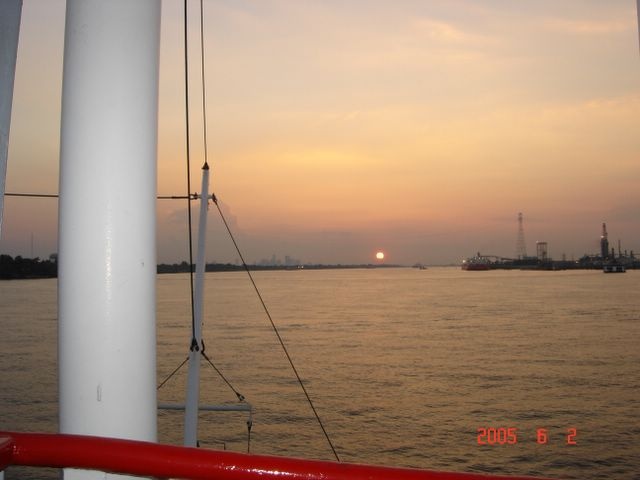 mississippi river sunset pre katrina 2005