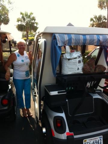 crispers 37

Shrandell (Sandra) and her cart, Lucy